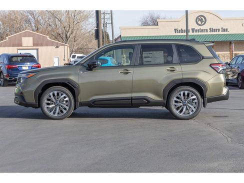 New 2025 Subaru Forester Touring image 6