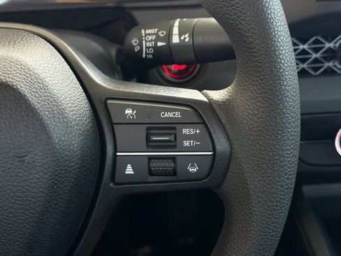 Used 2025 Honda Accord LX image 29