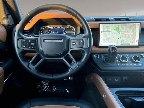 Used 2023 Land Rover Defender 110 X AWD/4WD image 8