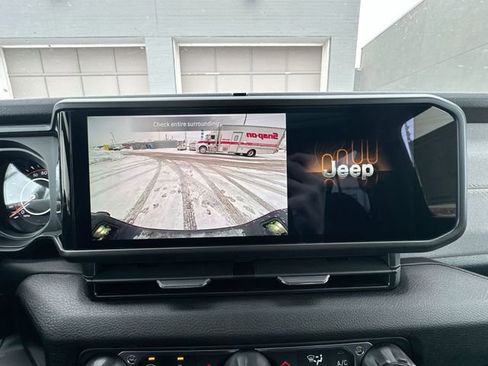 New 2026 Jeep Gladiator Sport AWD/4WD image 20