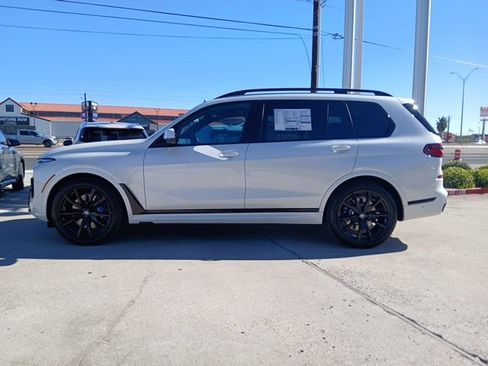 New 2026 BMW X7 xDrive40i AWD/4WD image 6