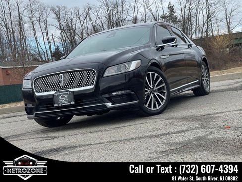 Used 2019 Lincoln Continental Select w/ Continental Climate Package image 37