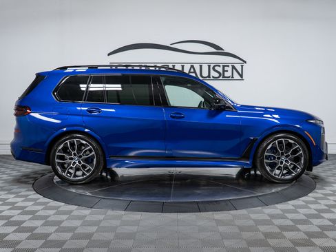 Used 2026 BMW X7 M60i AWD/4WD image 4