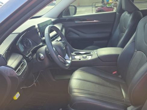 Used 2023 INFINITI QX60 Pure FWD image 8