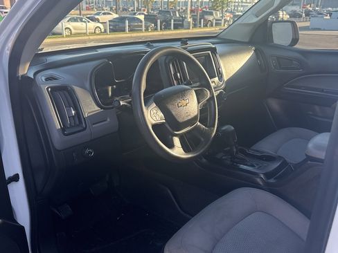Used 2020 Chevrolet Colorado W/T w/ WT Convenience Package image 5