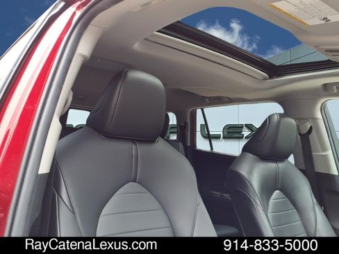 Used 2021 Toyota Highlander XLE AWD/4WD image 22