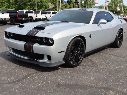 Used 2023 Dodge Challenger SRT Hellcat w/ Driver Convenience Group RWD image 29