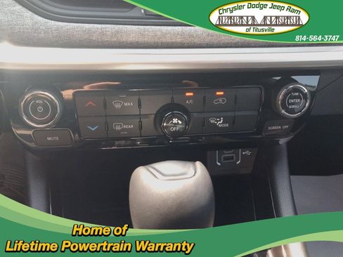 New 2025 Jeep Compass Latitude image 23