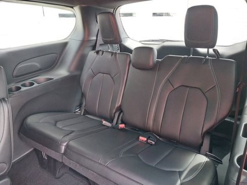 New 2026 Chrysler Voyager LX image 35