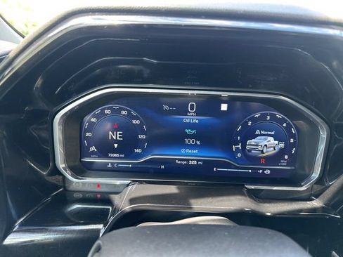 Used 2022 Chevrolet Silverado 1500 RST AWD/4WD image 24