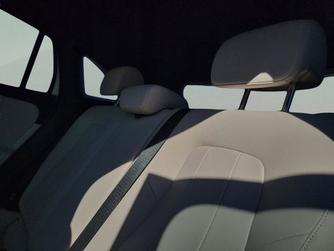 Certified 2025 Mercedes-Benz GLA 250 image 6