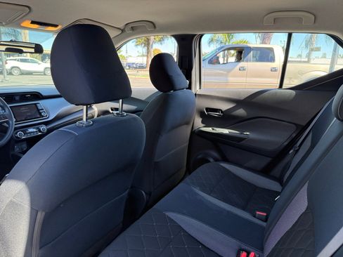 Used 2018 Nissan Kicks SV image 16