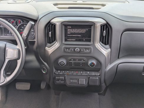 Used 2025 Chevrolet Silverado 2500 Custom w/ Custom Value Package image 17