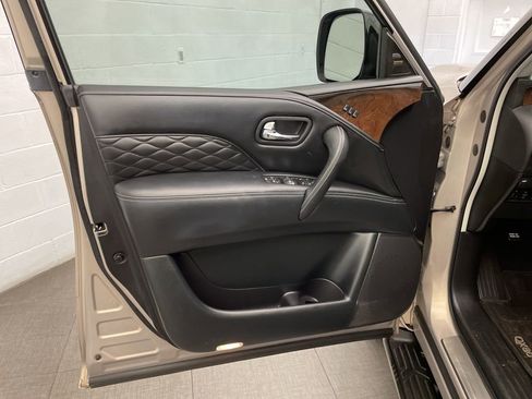 Used 2019 INFINITI QX80 Luxe w/ 22" Wheel Package image 21