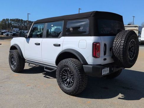 New 2025 Ford Bronco 4-Door image 6