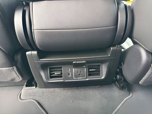 Used 2026 GMC Sierra 1500 SLT AWD/4WD image 14