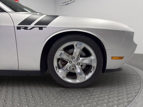 Used 2012 Dodge Challenger R/T RWD image 13