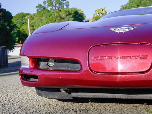 Used 2003 Chevrolet Corvette 50th Anniversary Edition w/ Preferred Equipment Group image 80