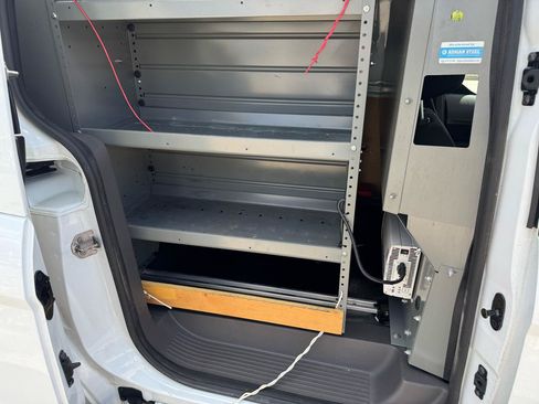 Used 2020 Ford Transit Connect XL FWD image 15
