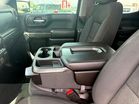 Used 2020 Chevrolet Silverado 1500 Custom w/ Custom Value Package image 23