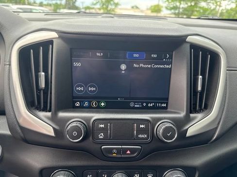 Used 2022 GMC Terrain SLT AWD/4WD image 17