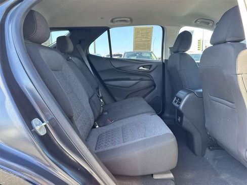 Used 2022 Chevrolet Equinox LT image 32