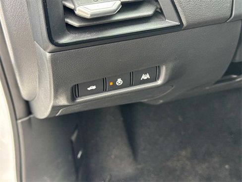 New 2026 Nissan Sentra SR w/ SR Premium Package image 24