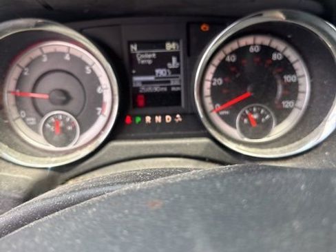 Used 2016 Dodge Grand Caravan SXT w/ Rear Park Assist Package FWD image 16