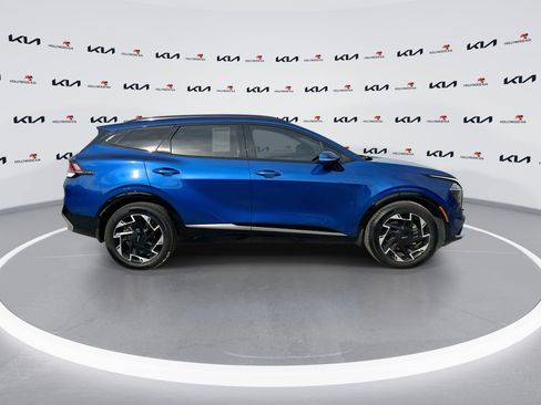 Certified 2025 Kia Sportage SX FWD image 9