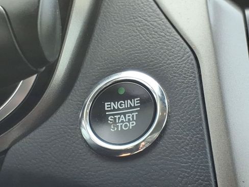 Used 2020 Ford Fusion SE FWD image 20