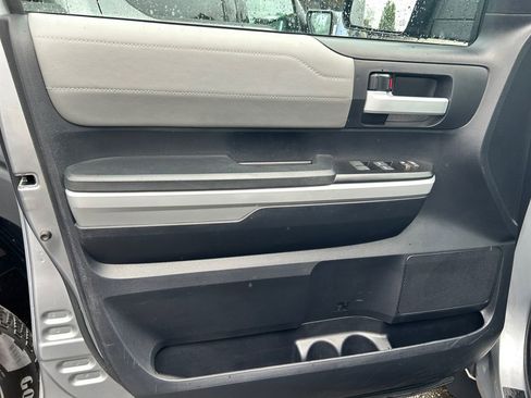 Used 2021 Toyota Tundra Limited w/ Limited Premium Package AWD/4WD image 21