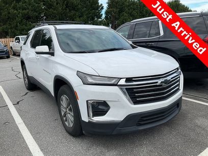 Used 2023 Chevrolet Traverse LT
