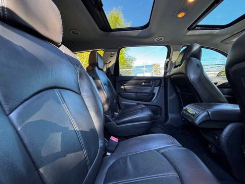 Used 2017 Chevrolet Traverse LT AWD/4WD image 14