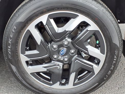 Used 2025 Subaru Forester Premium w/ Protection Package (1PH) image 11