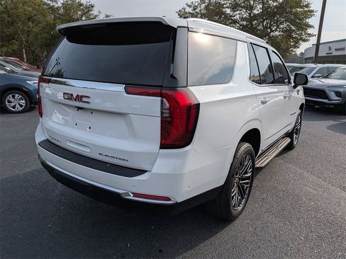 New 2026 GMC Yukon Elevation image 3