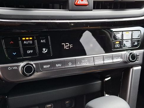 New 2026 Kia Seltos S AWD/4WD image 8