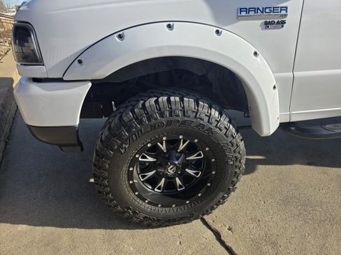 Used 2011 Ford Ranger XLT image 9