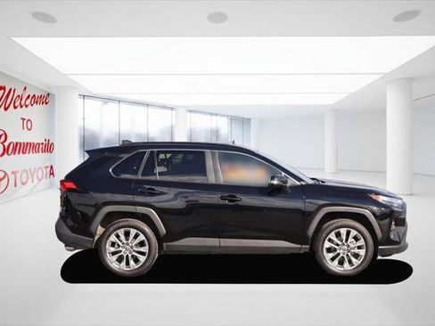 Used 2025 Toyota RAV4 XLE Premium image 5