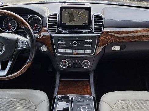 Used 2017 Mercedes-Benz GLS 450 4MATIC image 17