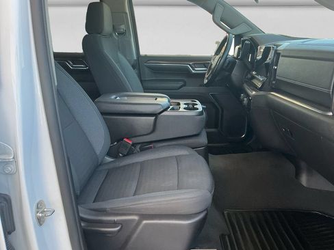 Used 2024 Chevrolet Silverado 1500 LT AWD/4WD image 15