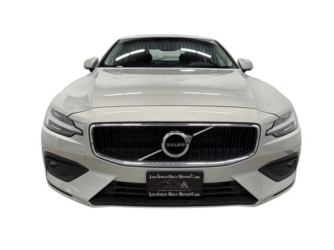 Used 2021 Volvo S60 T6 Momentum AWD/4WD image 8