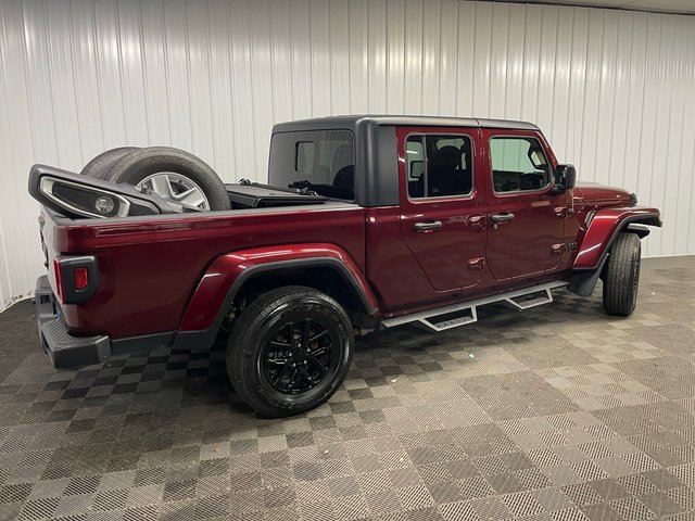 Used 2021 Jeep Gladiator Sport AWD/4WD image 3
