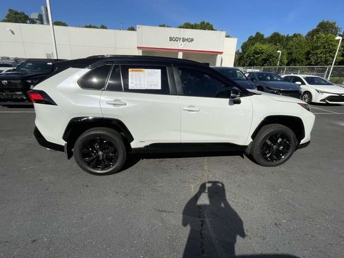 Used 2022 Toyota RAV4 XSE w/ XSE Grade Weather Package AWD/4WD image 12