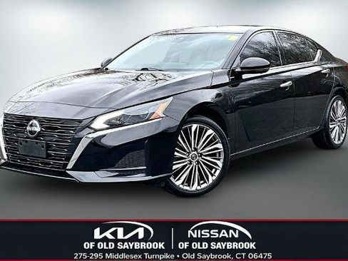 Certified 2023 Nissan Altima 2.5 SL AWD/4WD image 1