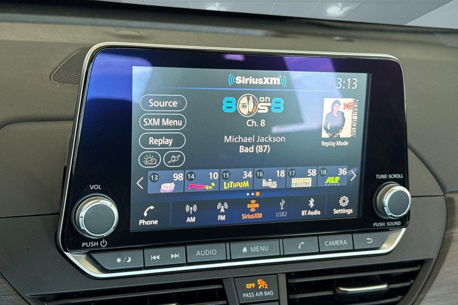 Used 2025 Nissan Altima 2.5 SV FWD image 22