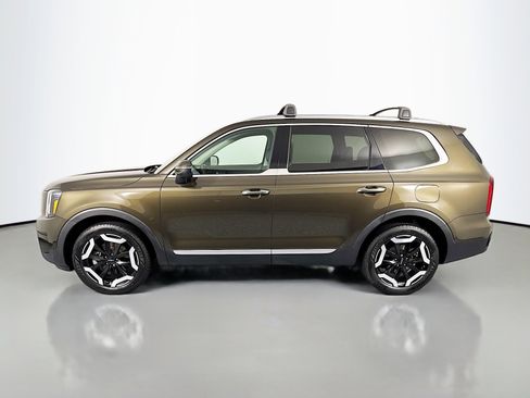 Used 2023 Kia Telluride S FWD image 8