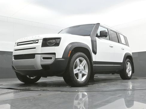 Used 2022 Land Rover Defender 110 SE AWD/4WD image 40