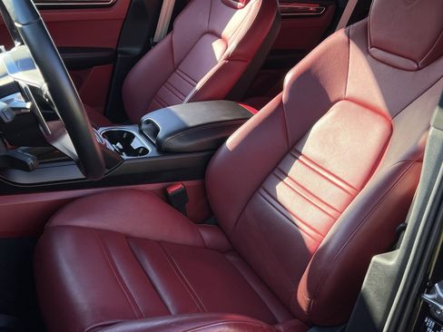 Certified 2022 Porsche Cayenne S Platinum image 5