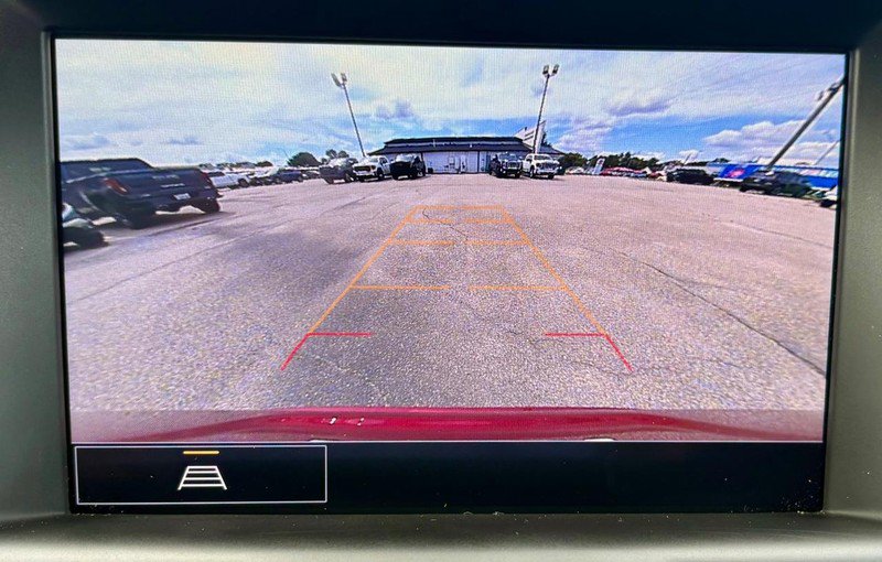 Used 2024 GMC Terrain SLE w/ Driver Convenience Package FWD image 26