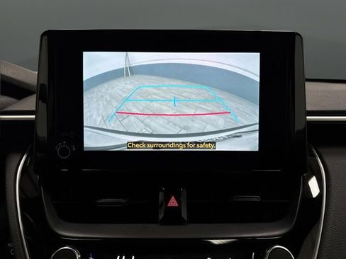Used 2024 Toyota Corolla Cross SE image 9